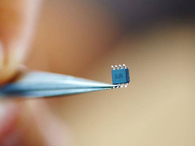 12 de septiembre de 1958 Es creado el primer chip, o circuito integrado